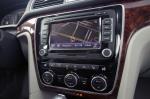 Volkswagen Passat 2.5L SEL Premium 2012 года